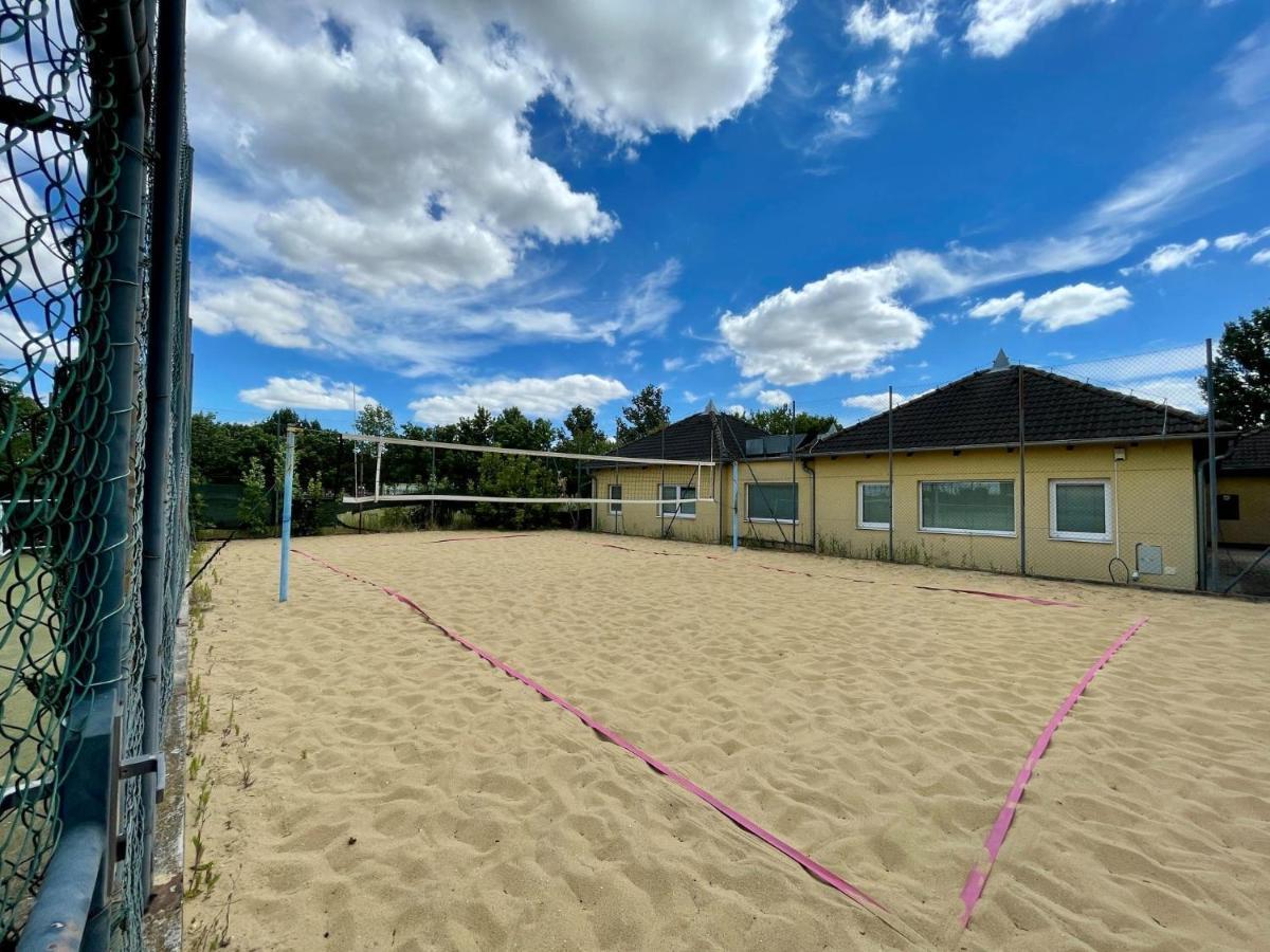 Holiday Village Senec Exterior foto